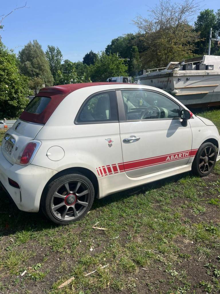 Fiat 500 with a full abarth kit 