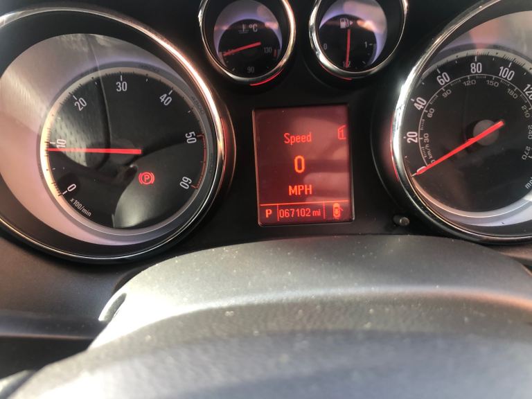 Vauxhall, ASTRA, Hatchback, 2011, Other, 1956 (cc), 5 doors