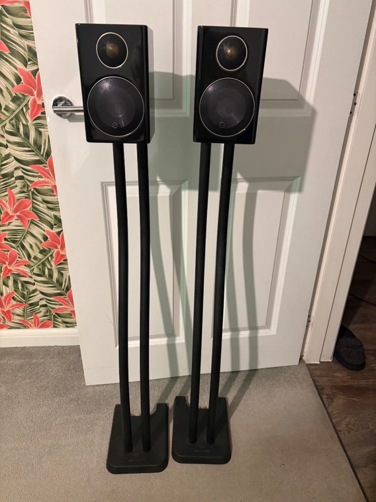 Monitor Audio Radius 90 Piano Black Speakers With Matching Stands 