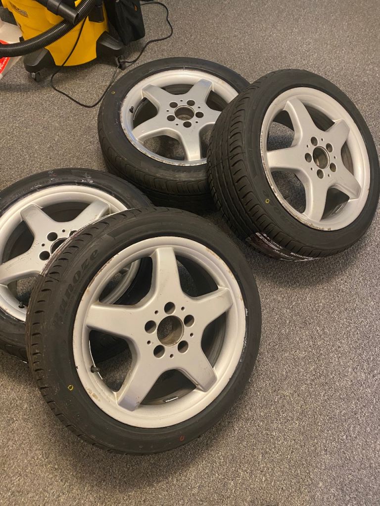 Mercedes alloys wheels with new tires 