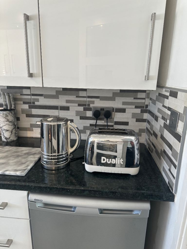 Dualit architect kettle and toaster set 