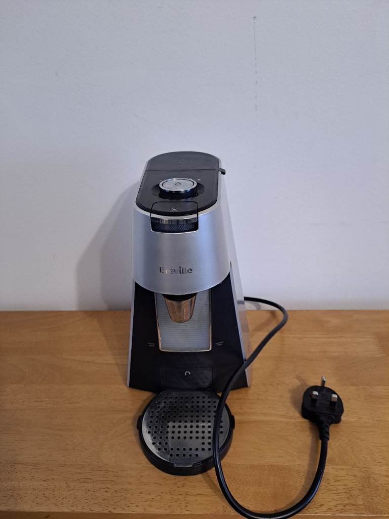 Breville HotCup with vaiable Dispenser – Good Condition, Compact Design