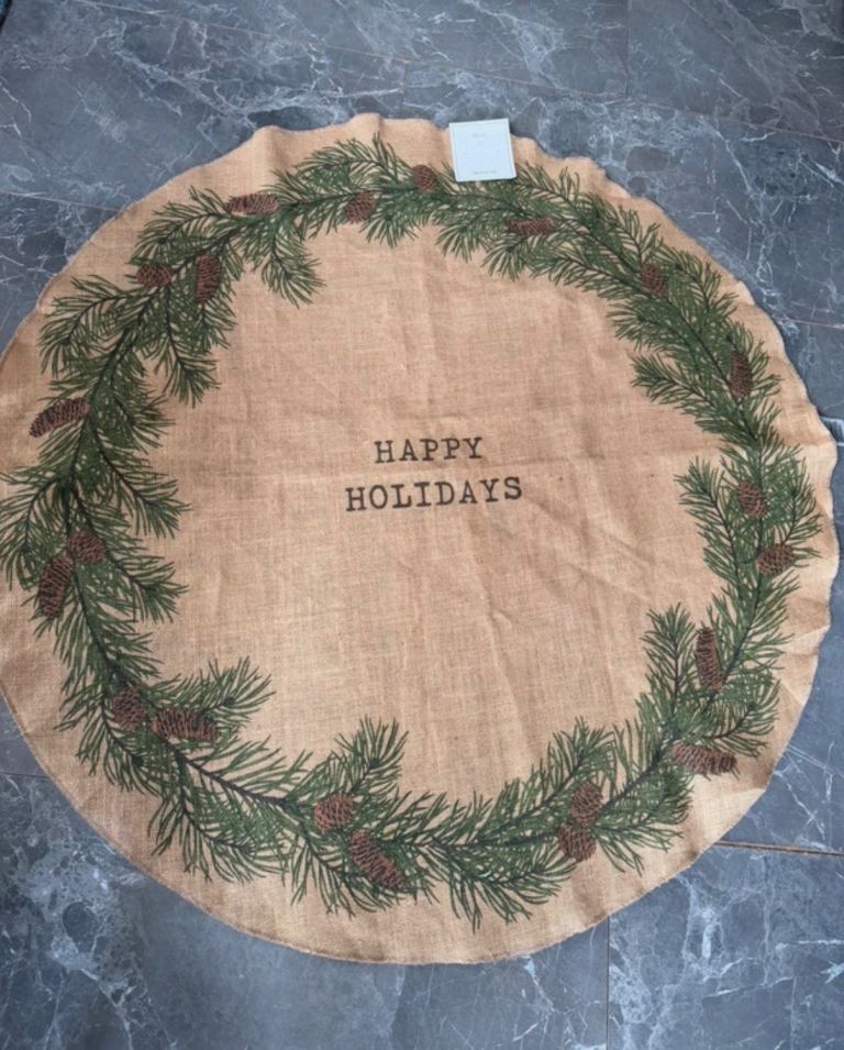 H&M HOME Christmas Tree Skirt / Rug - D100cm, New with Tags