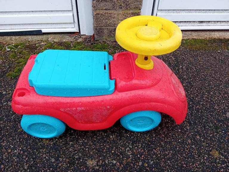 Kids Sit and Ride on toy