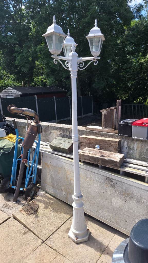 Two Large White Outdoor Garden Lamp Post – Triple Head