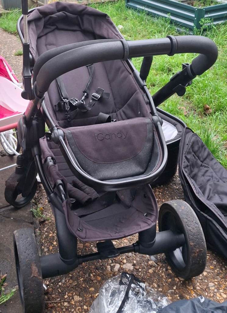 Pram and accessories 