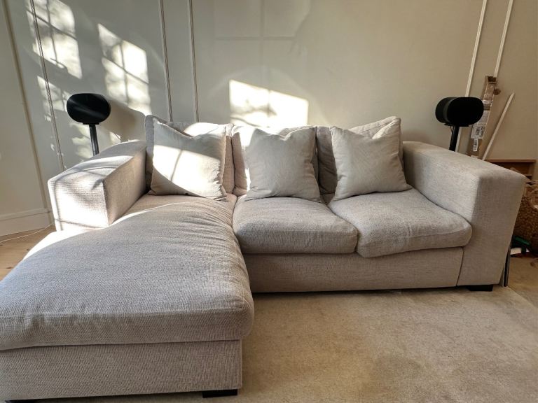 Raft Manhattan 3.5 Seater L-Shape Sofa – Good Condition