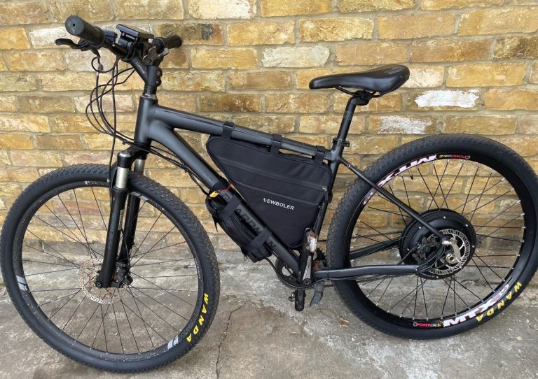 Boardman MTX 8.9 Electric Bike – Small Frame, Good Condition