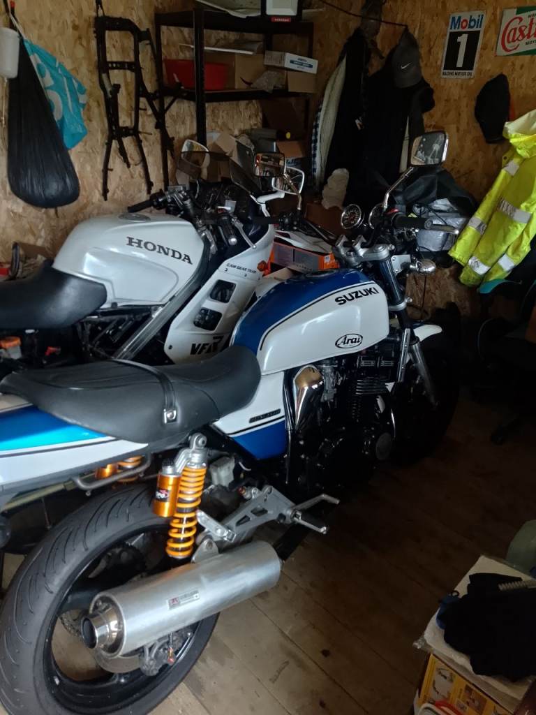 Suzuki, 1996, 400 (cc)