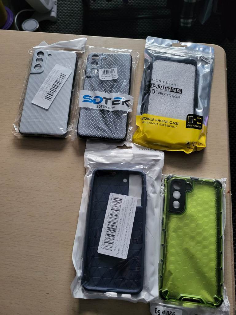 Samsung galaxy S21 FE 5G with 6x Cases/ Swap for iphone 14/15