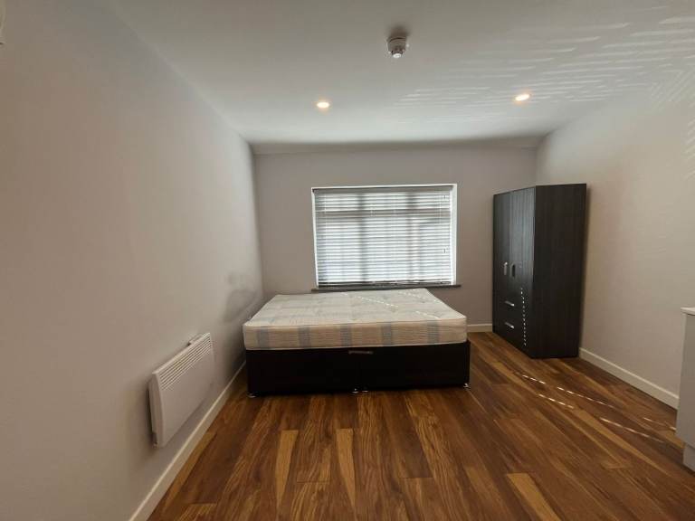 BENEFITS ACCEPTED - Studio Flat Available in Greenford Ealing UB6
