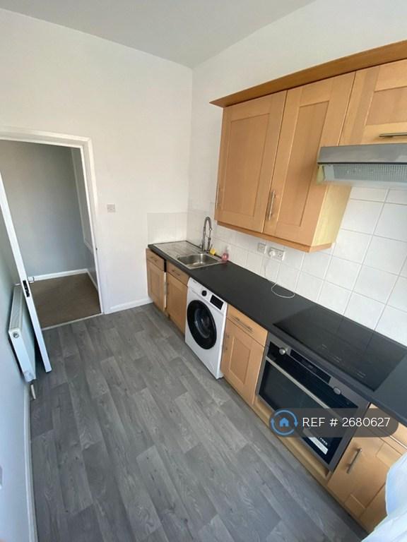 1 bedroom flat in Chatsworth Rd, Croydon, CR0 (1 bed) (#2680627)