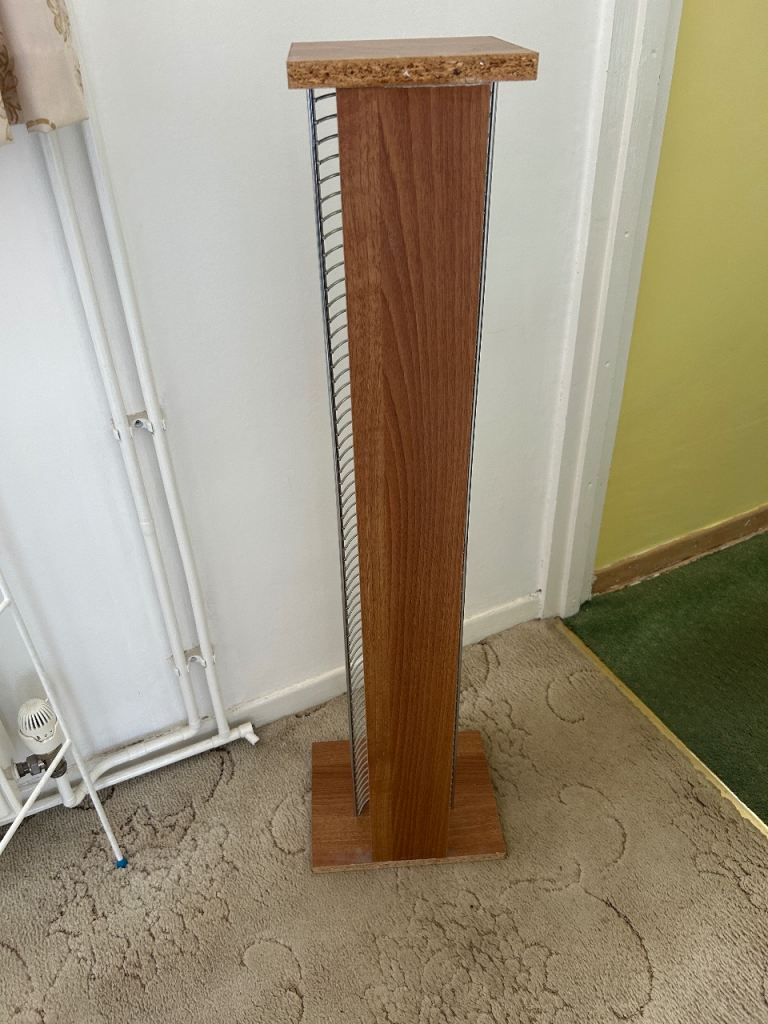 CD storage rack