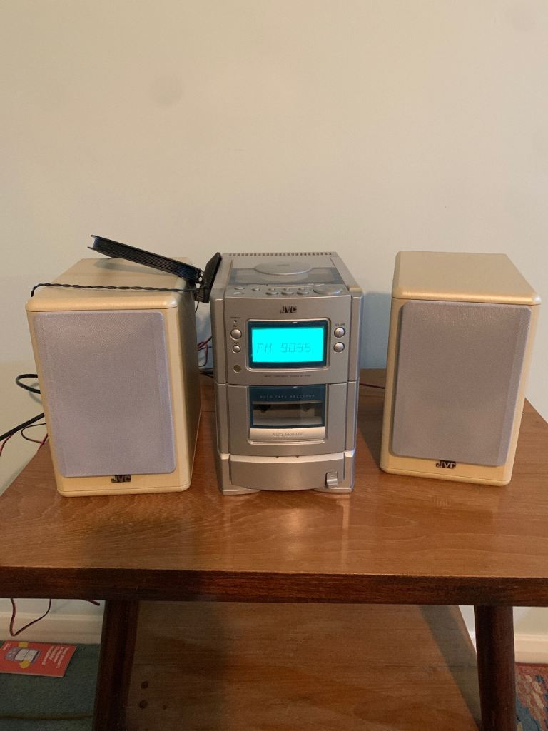 Vintage JVC Hi-fi unit (Radio / CD / Cassette Tape)