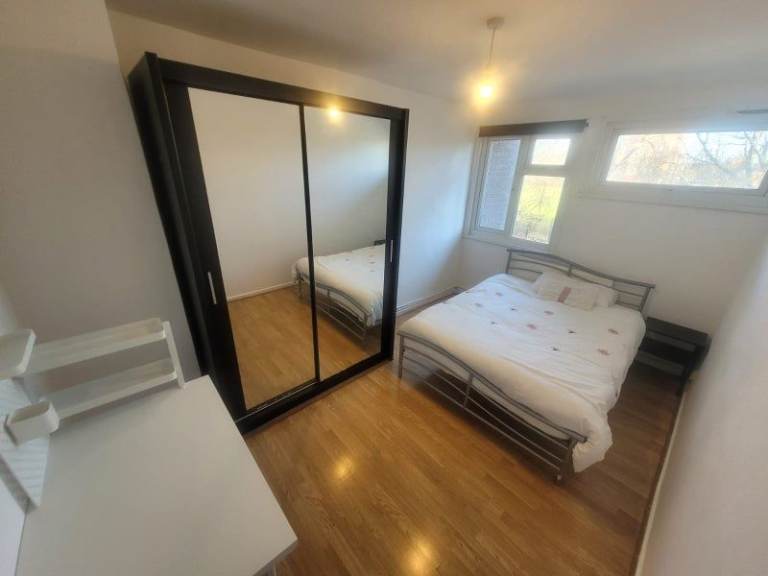 SUPERB DOUBLE ROOM IN TURNPIKE LANE - NO HIDDEN FEES 🏡