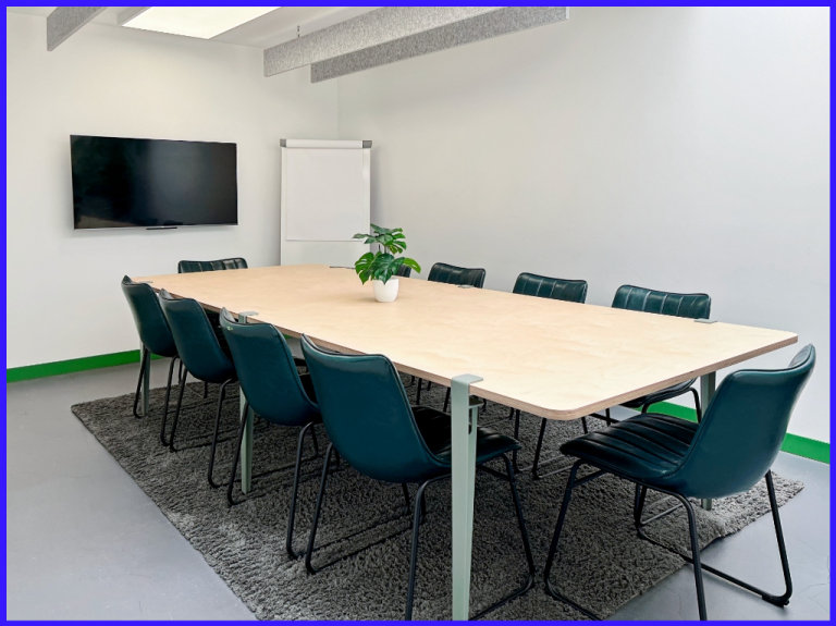 London - SW6 1EL, Move into ready-to-use open plan office space for 10 people in HQ Effie Road