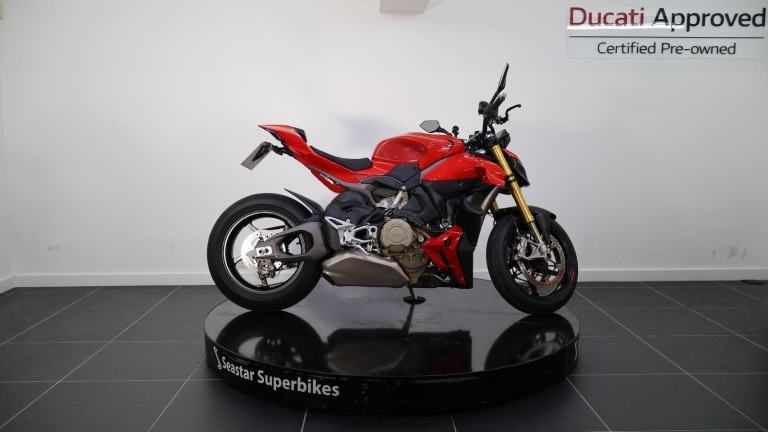DUCATI STREETFIGHTER V4 S - 2025 - 2000 MILES