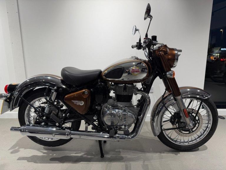 2024 Royal Enfield Classic 350, '24 Plate with 2500 miles