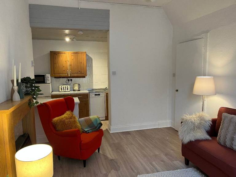 Fresh & Sunny Furnished One Bed Flat At The Shore/Leith, Edinburgh