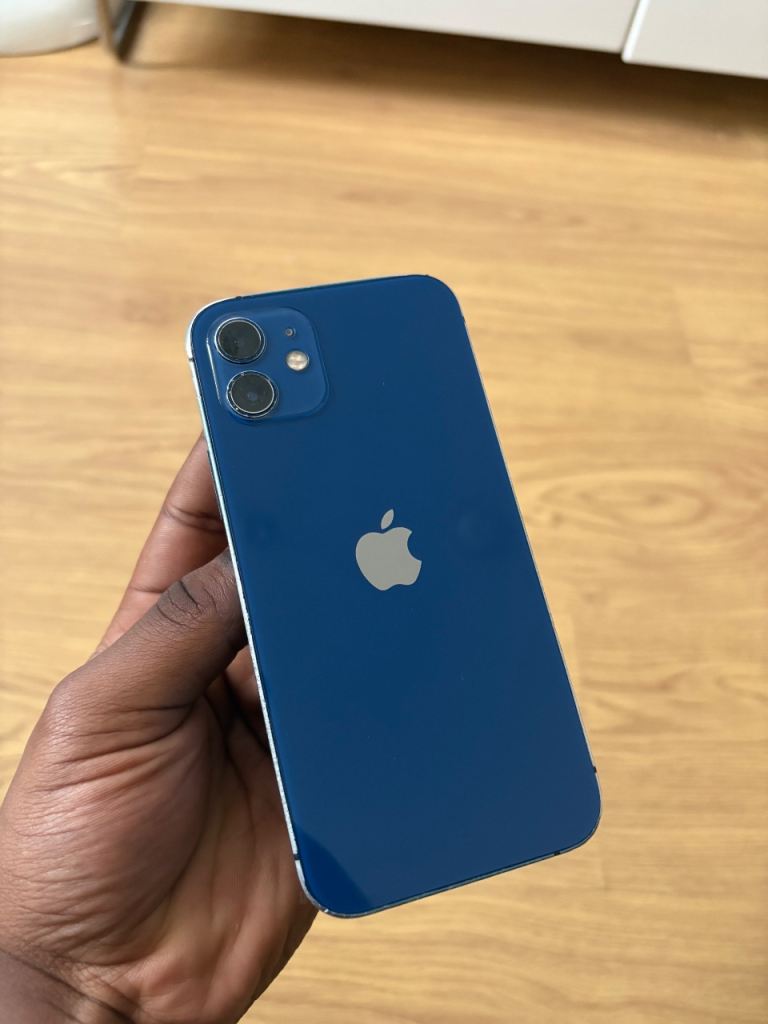iPhone 12 64GB Blue