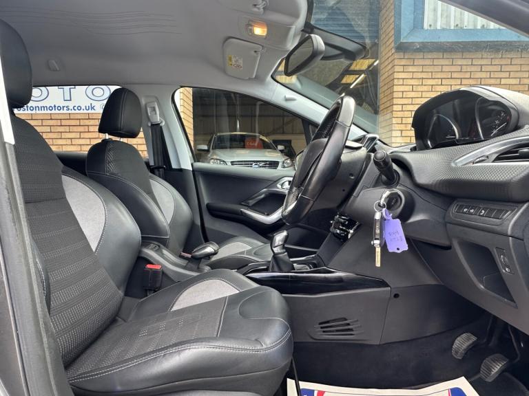 ** F.S.H ** 2017 (67) Peugeot 2008 1.6 BlueHDi Allure 5 dr hatchback ** VALUE **