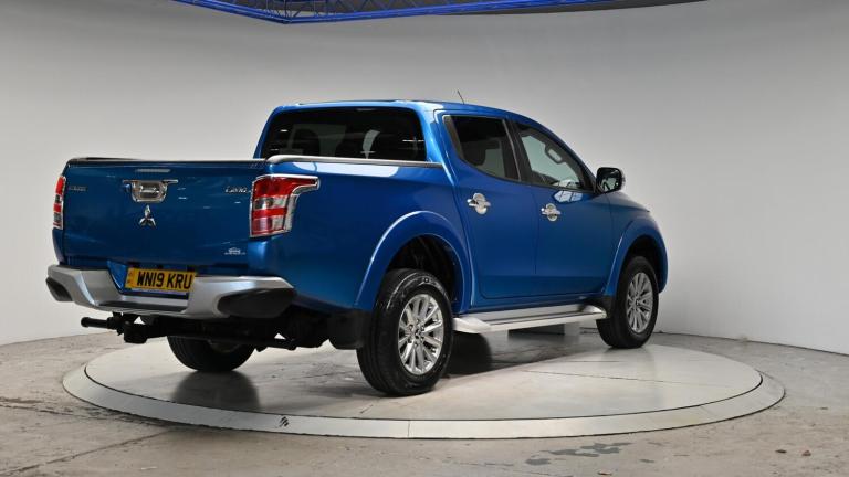 2019 Mitsubishi L200 2.4 DI-D DC Barbarian 4WD Euro 6 4dr PICK UP Diesel Manual