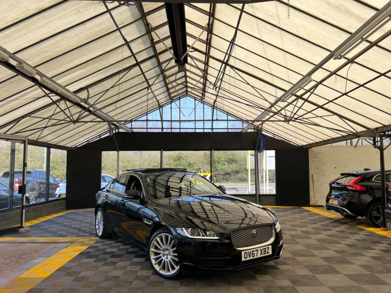 2017 Jaguar XE 2.0 XE Portfolio D AWD Auto 4WD 4dr Saloon Diesel Automatic