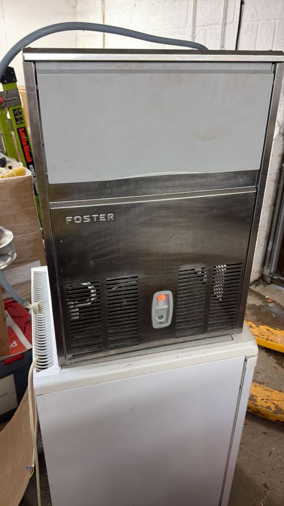 Foster Commercial Ice Maker FIM2000027 – Good Condition