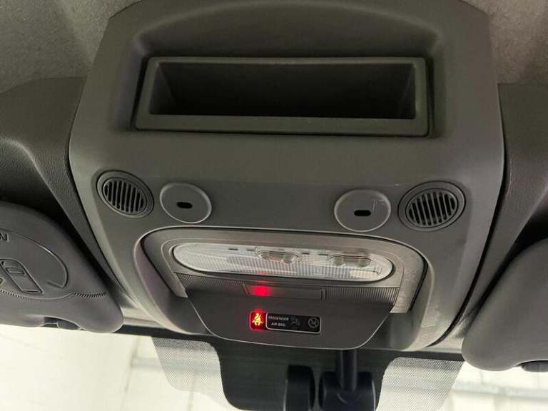  Nissan Interstar Interstar 2.3 dCi 35 Tekna L3 Euro 6 (s/s) 2dr Vehicle Transporter Diesel Manual