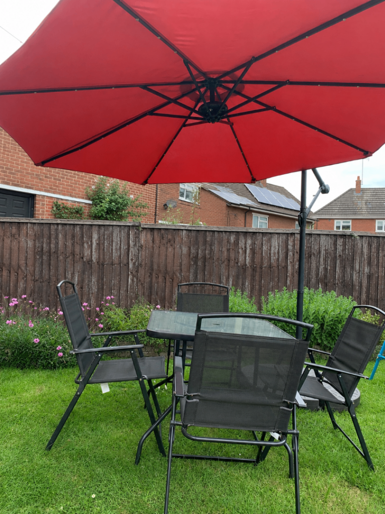 Garden furniture / Glass Garden Table with 4 Foldable Chairs and 3m Parasol with 4 section base