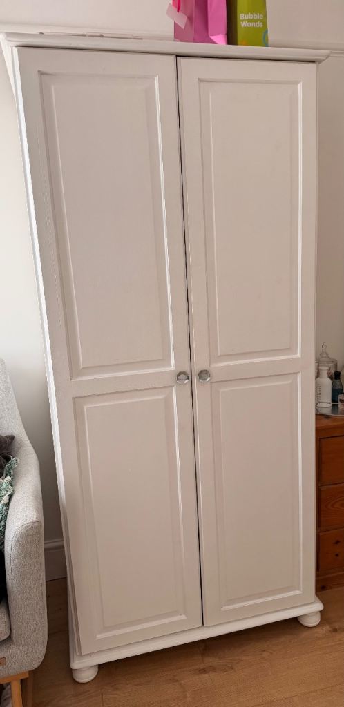 White Double Wardrobe with Crystal Knobs – Good Condition