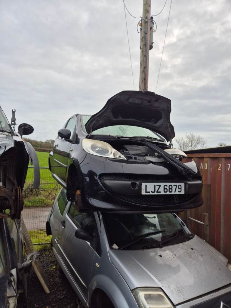 2007 PEUGEOT 107 1.0 PETROL BREAKING FOR PARTS