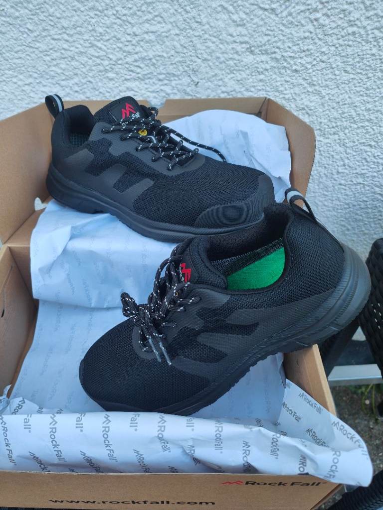 Safety trainers size uk 8 eu 42