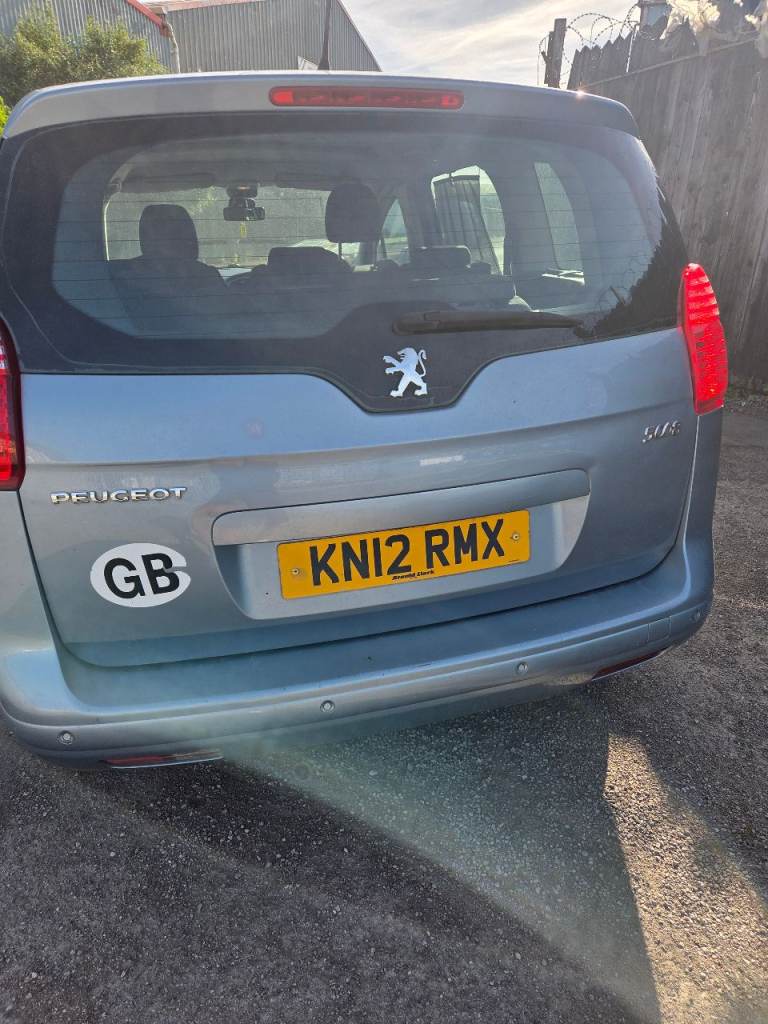Peugeot, 5008, MPV, 2012, Manual, 1560 (cc), 5 doors