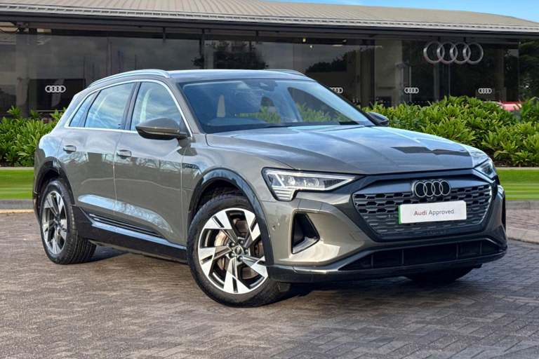 2023 Audi Q8 e-tron Sport 55 e-tron quattro 300,00 kW SUV ELECTRIC Automatic