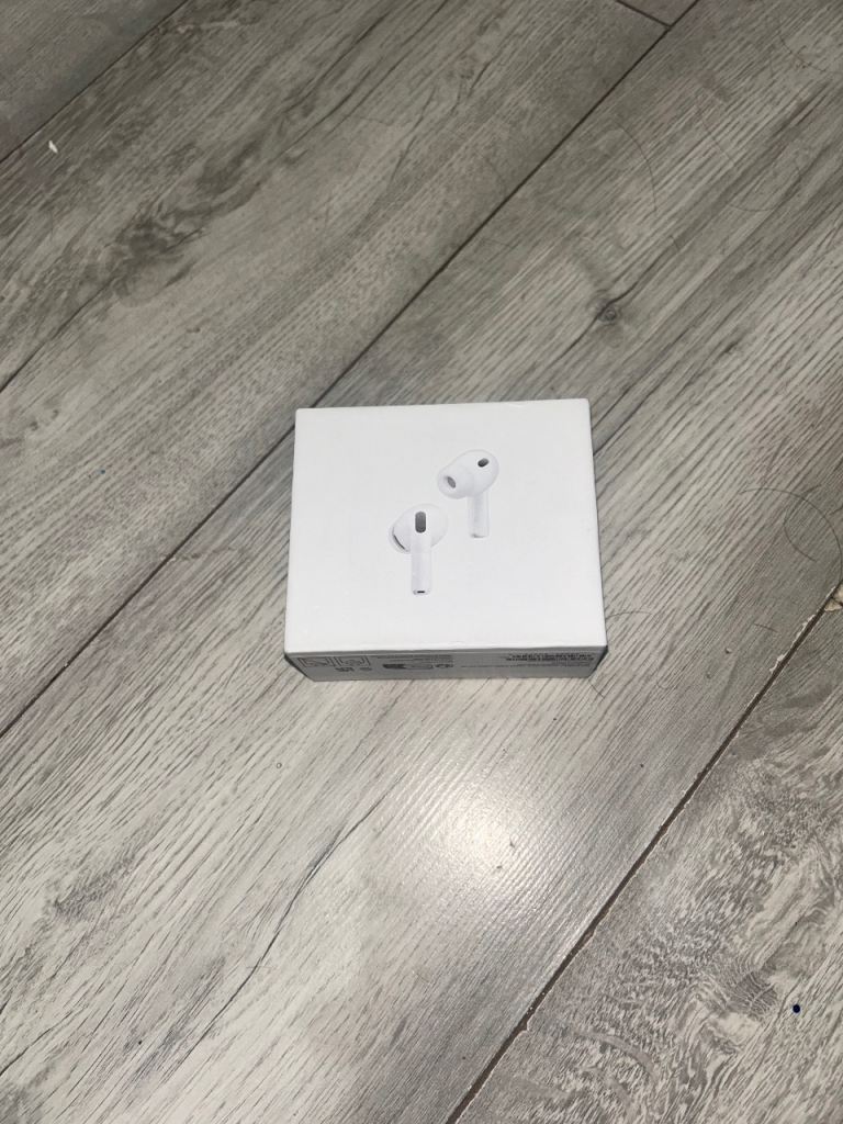 Apple AirPods Pro 3 – As Good As New, With Warranty