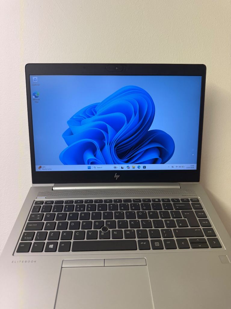 HP EliteBook 15.6” Intel i7 8GB 256GB SSD Windows 11 Laptop