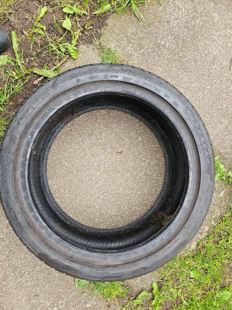 Good year run flat tyre like new