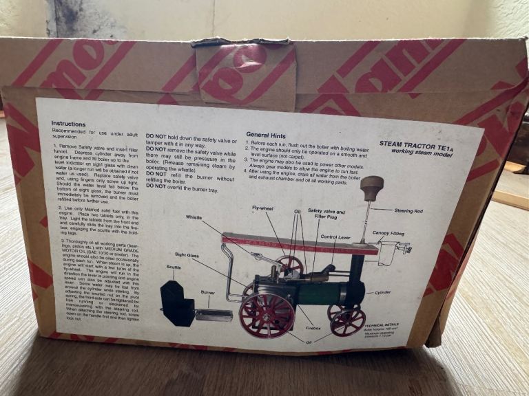 Mamod TE1A Working Steam Tractor with Black Wheels & Brass Boiler - Boxed