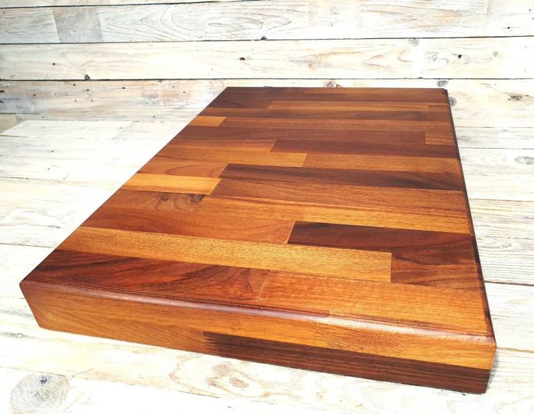 Medium Solid Walnut Heavy Weight Professional Wooden Chopping Board 60mm Thick Rrp £99