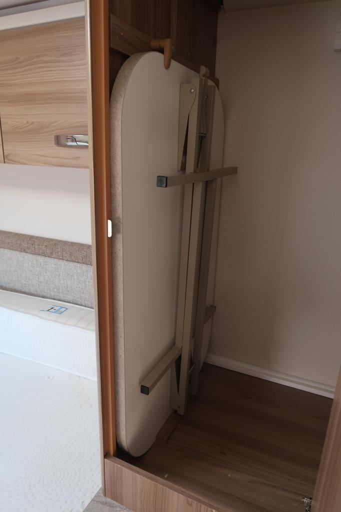 2017 SWIFT Astbury Major 4SB 