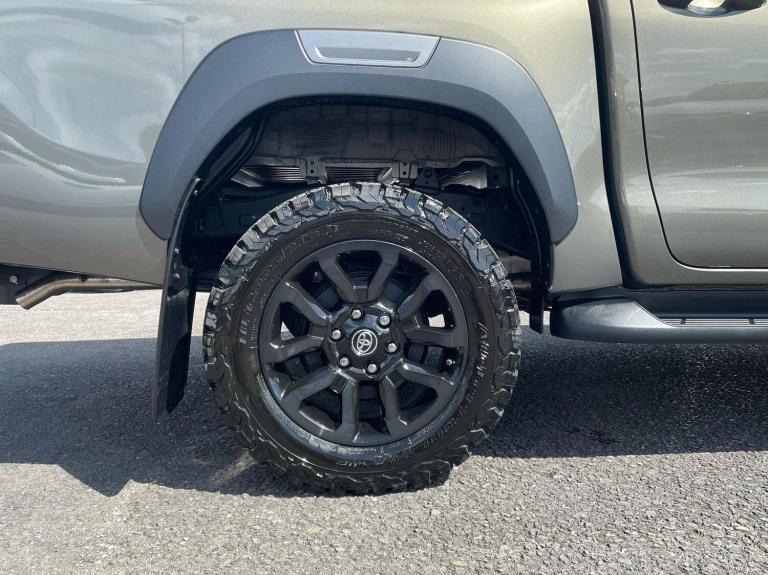 2025 Toyota Hilux Invincible X D/Cab Pick Up 2.8 D 48V Auto Double Cab Pick-up Diesel Automatic