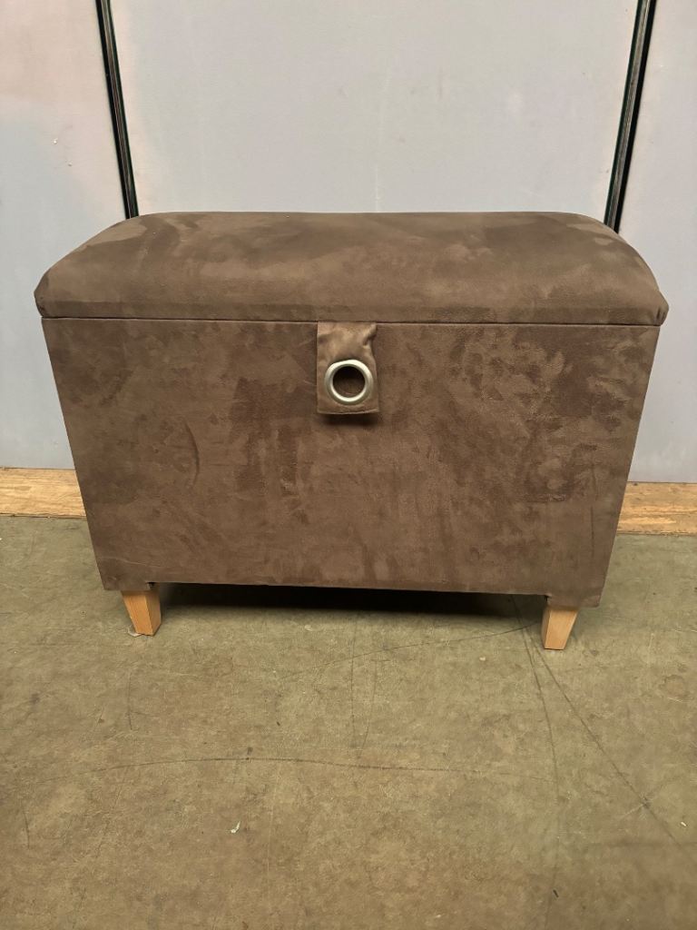Suede ottoman blanket storage trunk 