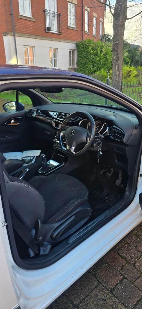 Citroen, DS3, Hatchback, 2013, Manual, 1598 (cc), 3 doors