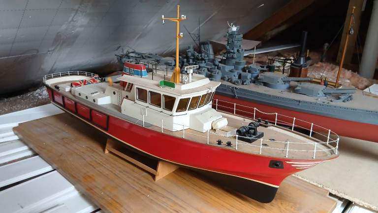 RC model of the Billing Boats Samson II, a classic tugboat kit