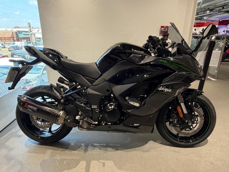 KAWASAKI NINJA 1100SX PERFORMANCE, '26 Plate with 430 miles