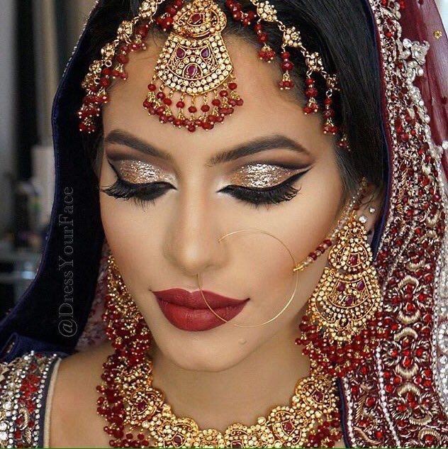 Makeup Artist 