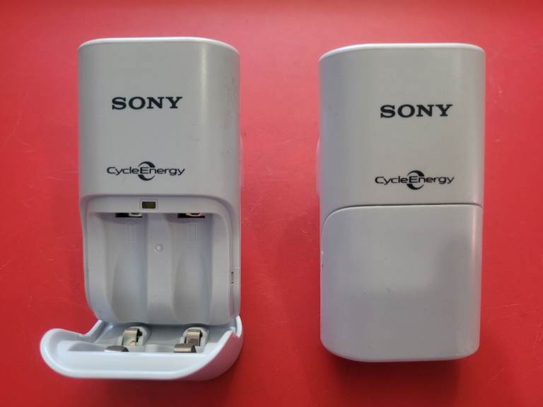 Sony Ni-Mh AA and AAA Dual Slot Battery Chargers