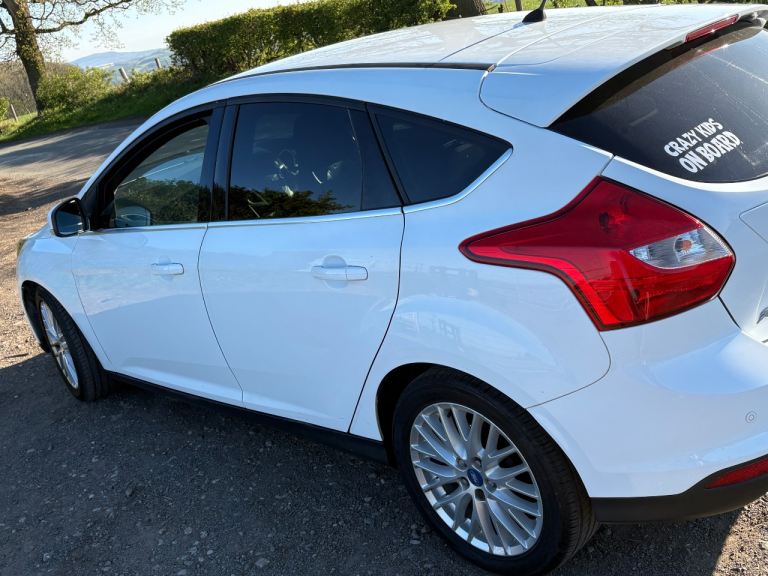 Ford, FOCUS, Hatchback, 2012, Manual, 998 (cc), 5 doors