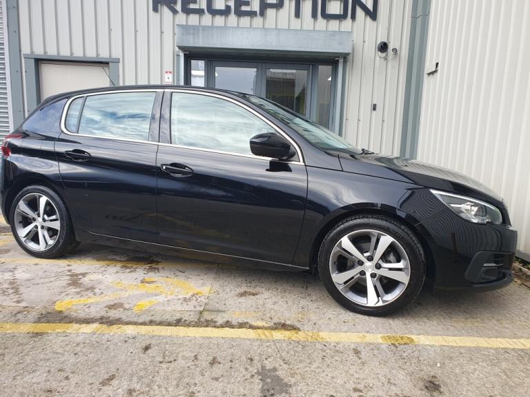 image for 2018 Peugeot 308 1.2 S/S ALLURE 5DR Manual Hatchback Petrol Manual